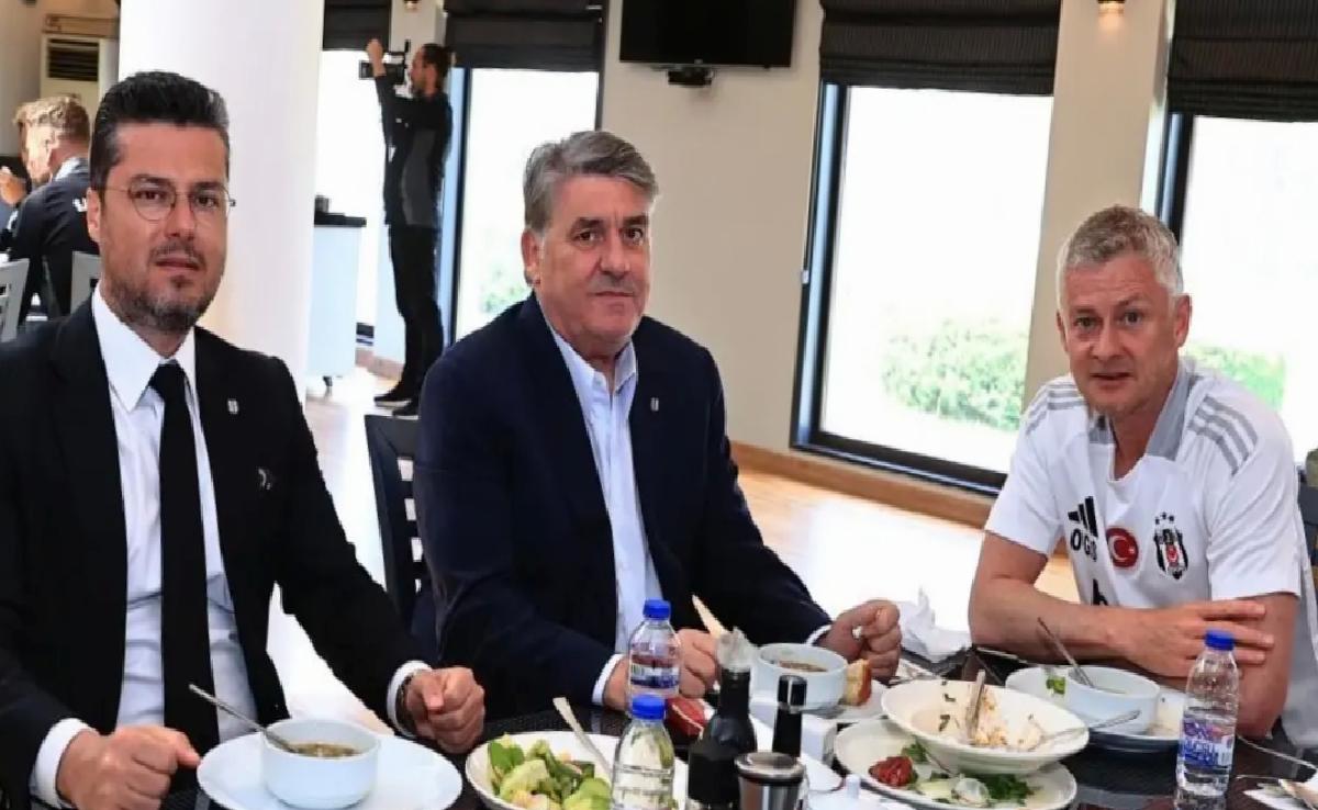 Beşiktaş’ta Lider ve Teknik Grubun Toplantısı