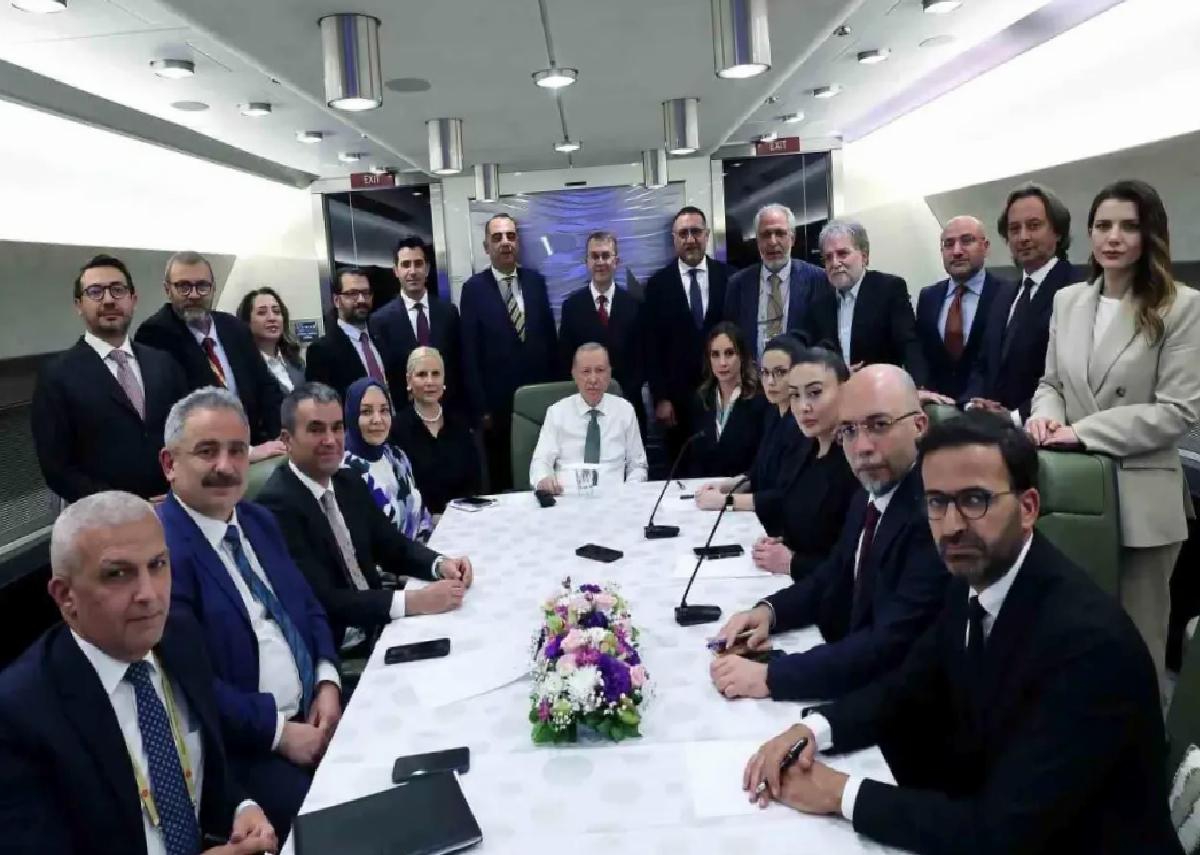 Cumhurbaşkanı Erdoğan: “CHP, millete bantların ardına tekrar neyi sakladıklarını, hangi şaibeli işlere giriştiklerini izah etmek zorundadır”