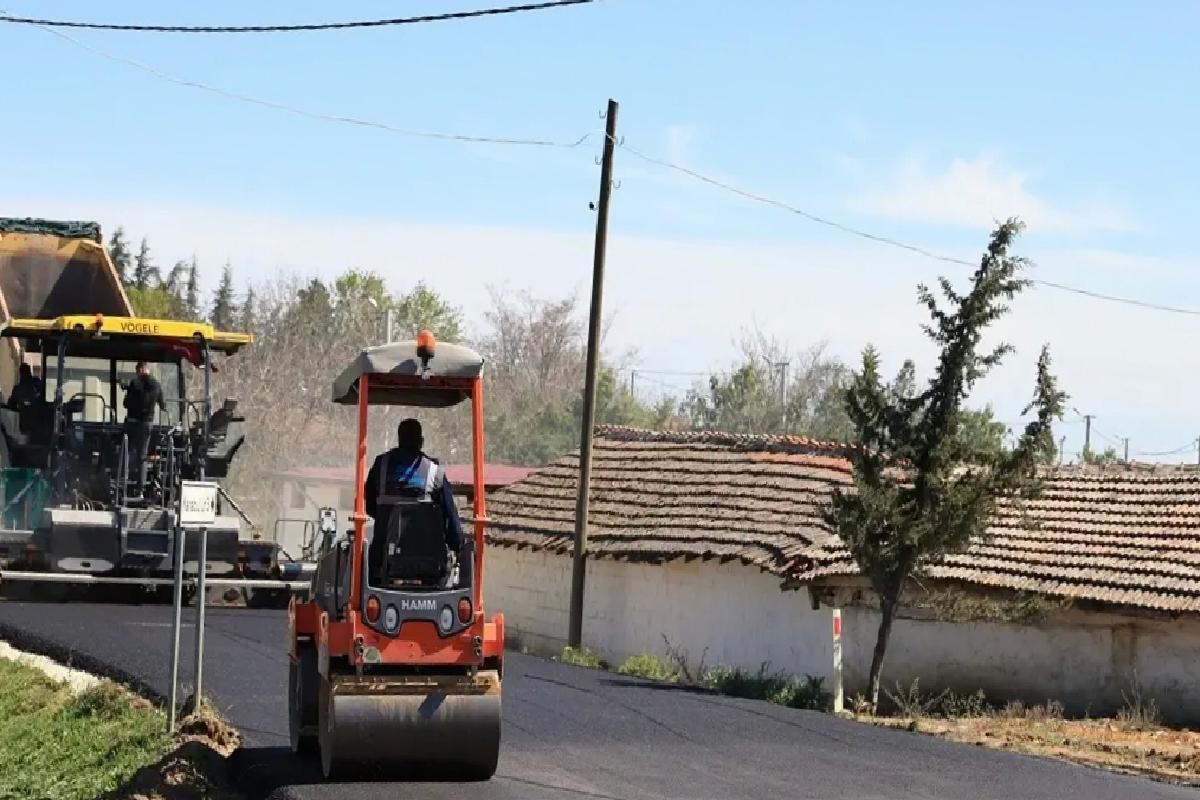 Edirne’nin Köy Yollarına Sıcak Asfalt