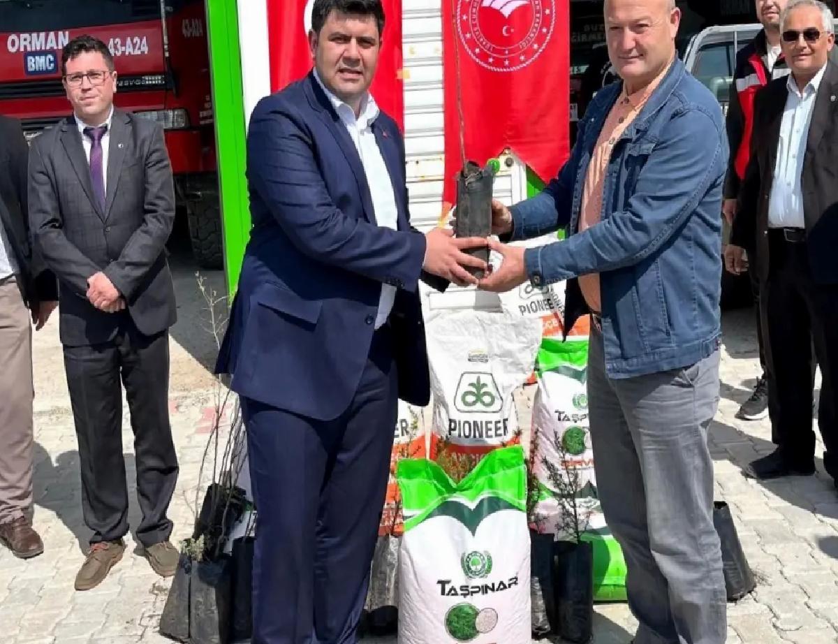 Emet’te Çiftçilere Hibe Tohum ve Fidan Dağıtıldı