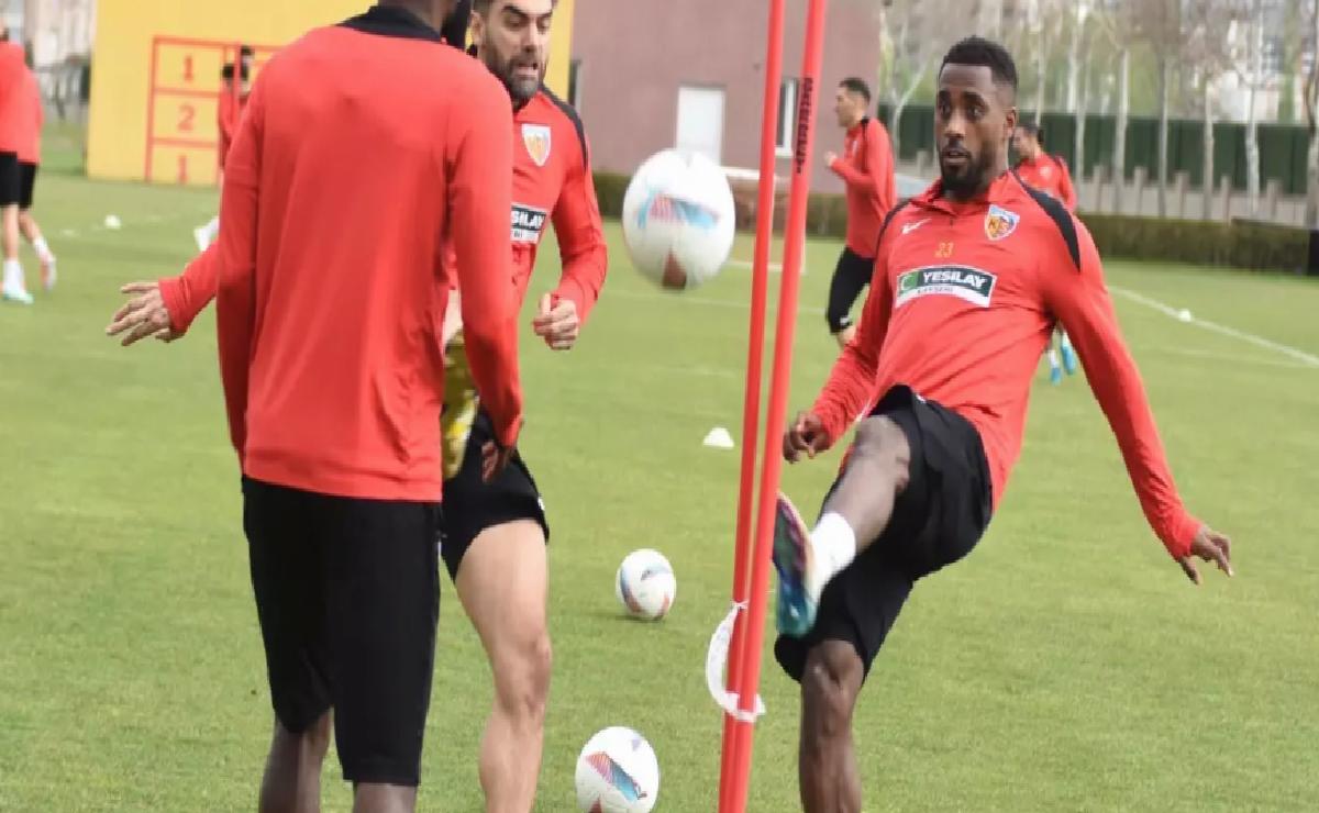 Kayserispor 5 Maç İçin Hazırlanıyor