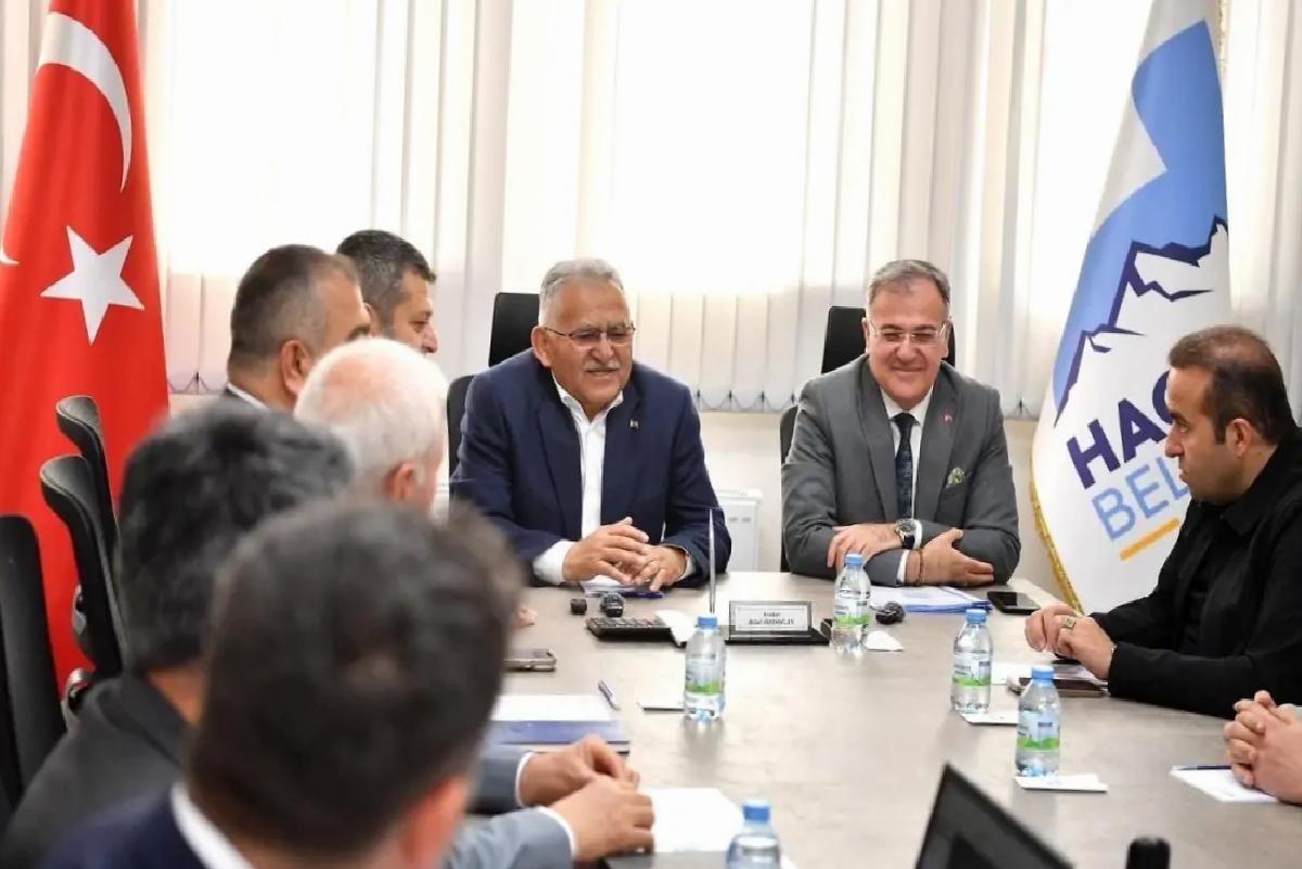 Lider Büyükkılıç Hacılar’da Yeni Hizmet Binasını Ziyaret Etti