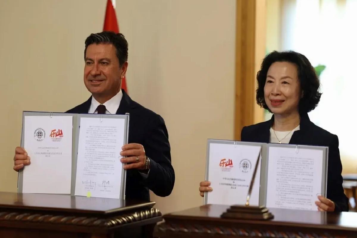 Muğla ile Leshan Kardeş Kent Protokolü İmzalandı