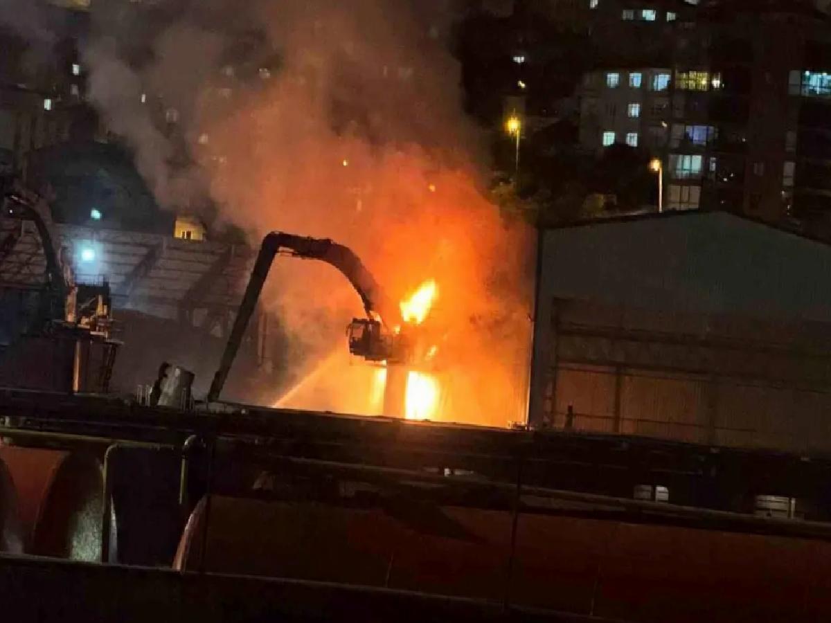 Zonguldak’ta İş Makinesi Yangını
