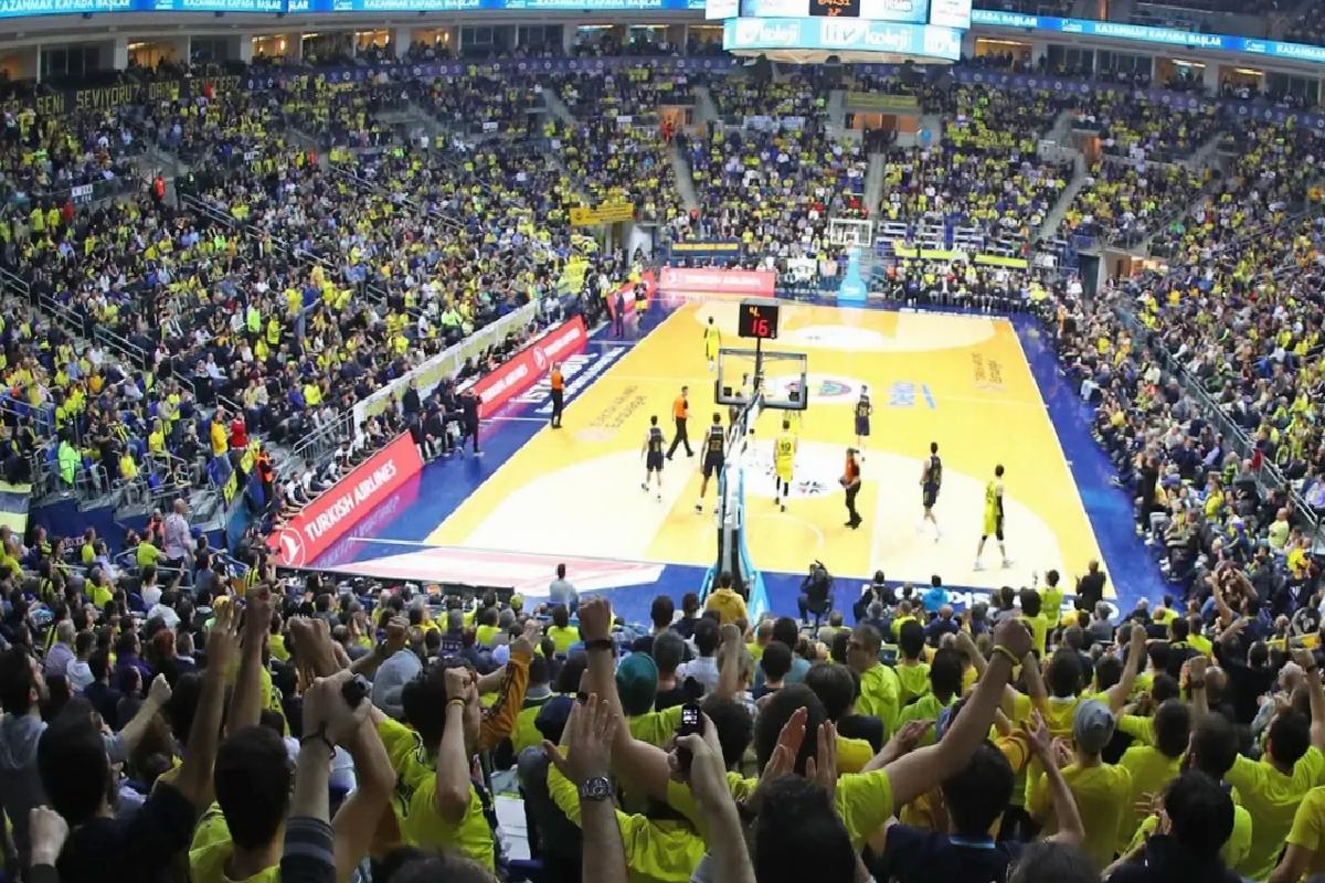 25 sayı öndeyken bile inanılmaz tepki! Fenerbahçe taraftarından Ali Koç’a reaksiyon