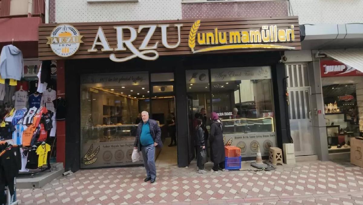 72 Yaşındaki Fırıncı Cuma Buğa, İşine Tutkulu