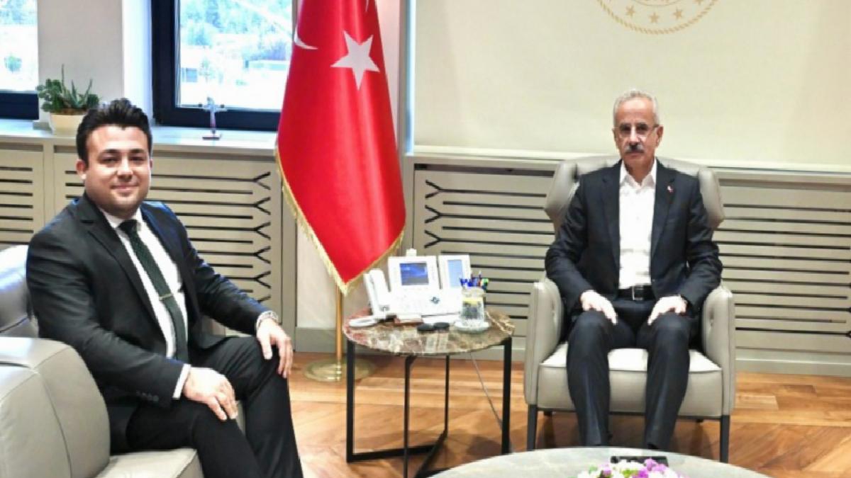 Abdulkadir Uraloğlu: Çocuklarımızın dijital mecralarda güvenliğini sağlamak öncelikli mevzulardan biri