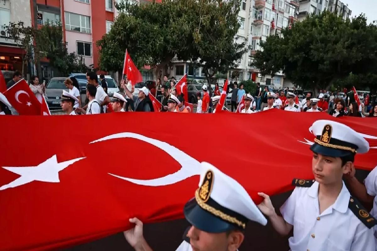 Adana ve Mersin’de 19 Mayıs Coşkusu