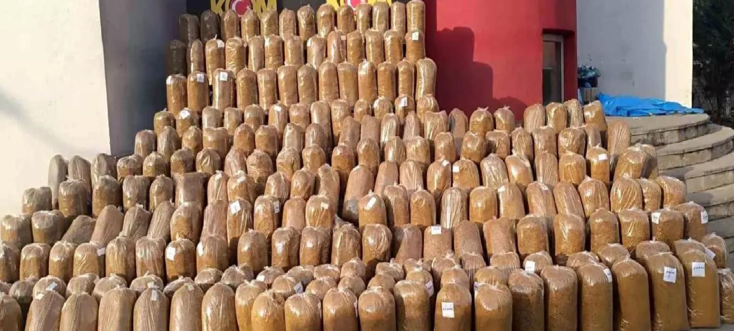 Adana’da 2 Ton Kaçak Tütün Ele Geçirildi