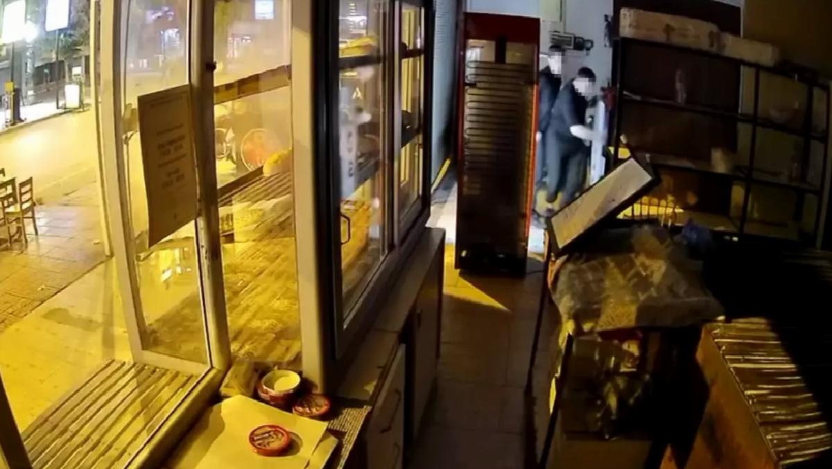 Adana’da Havaya Ateş Açan İki Genç Gözaltına Alındı