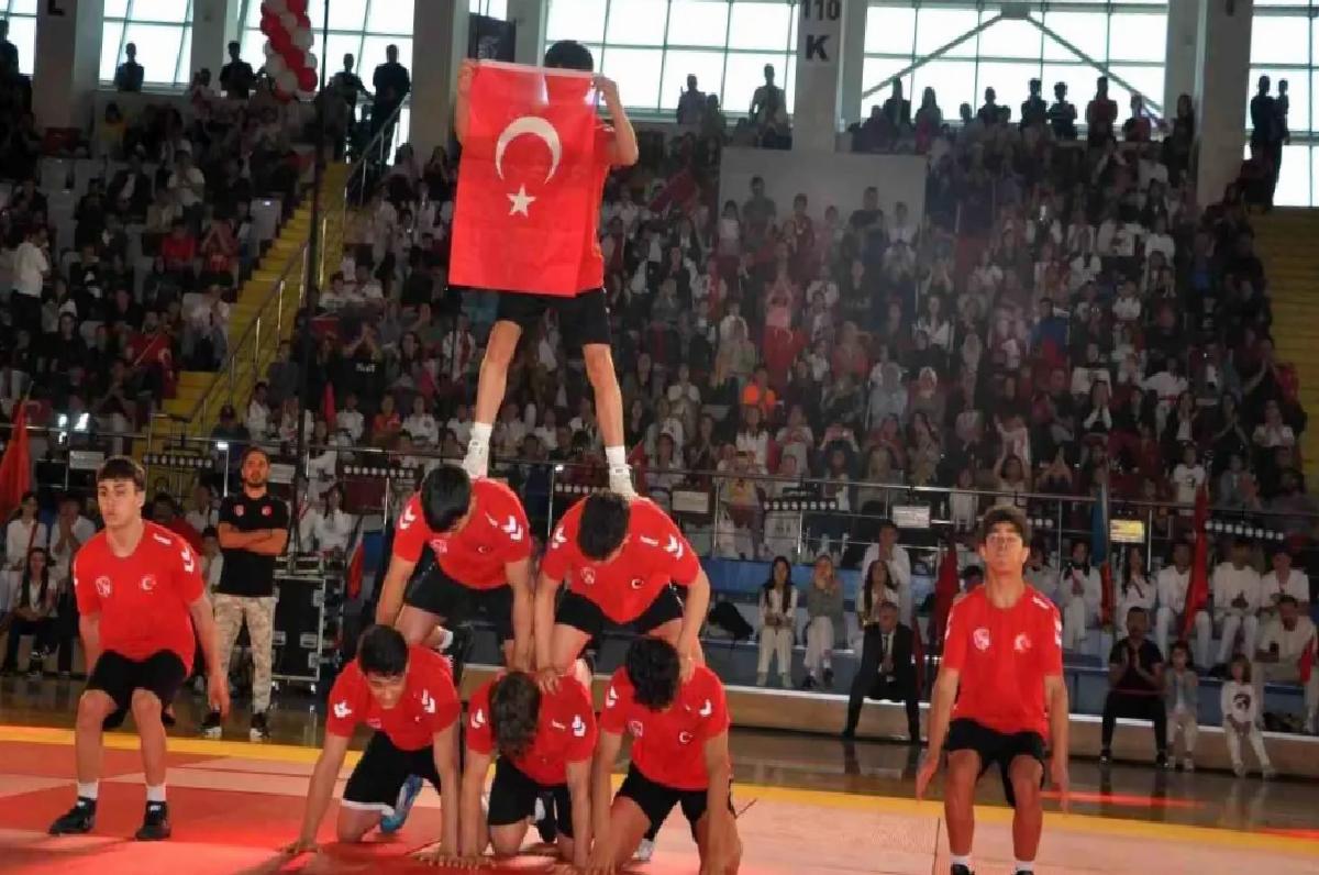 Afyonkarahisar’da Atatürk Bayramı Coşkuyla Kutlandı