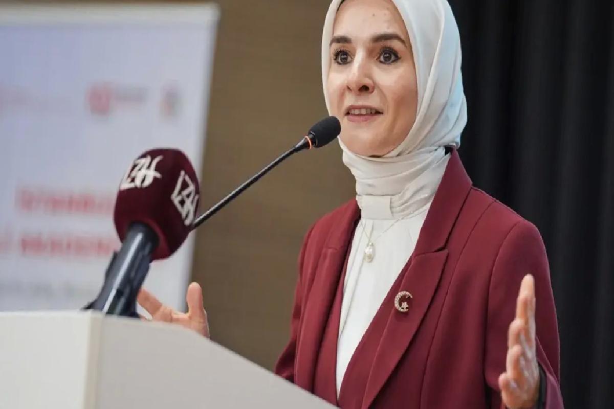 Aile ve Sosyal Hizmetler Bakanı Göktaş, Ebeveynlik Zirvesi’nde konuştu Açıklaması