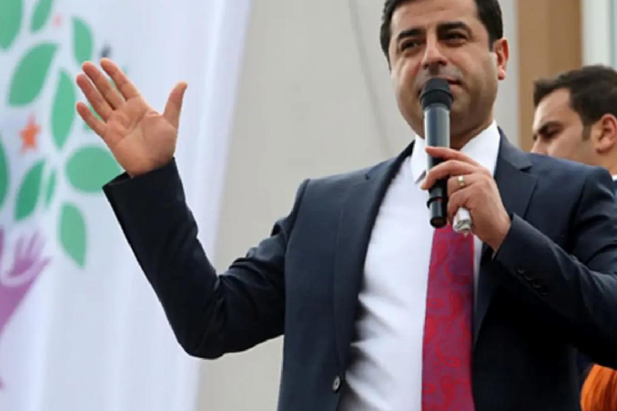 AK Parti’den Selahattin Demirtaş için birinci sinyal: Hatalı muamelesi yapmak hakikat olmaz