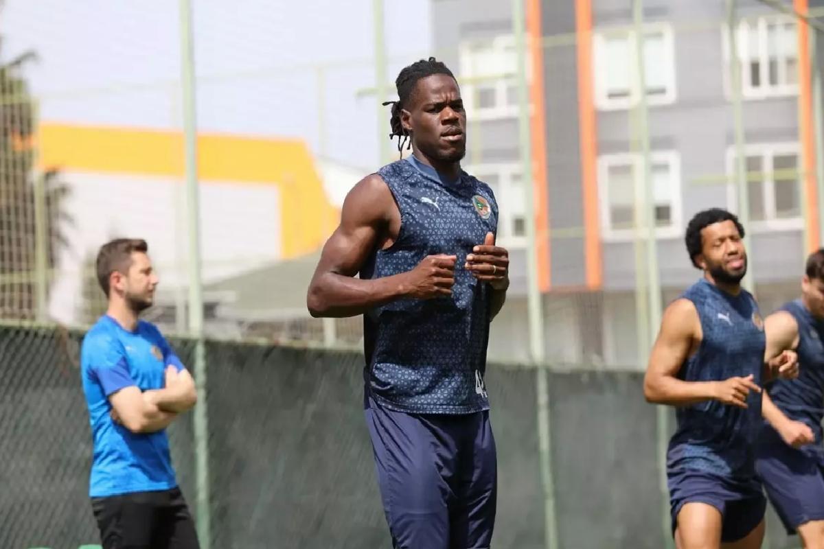 Alanyaspor Beşiktaş Maçına Hazırlanıyor