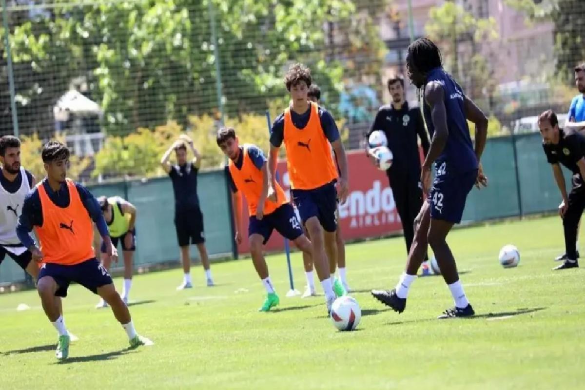 Alanyaspor Gaziantep Maçı İçin Hazırlıklara Başladı