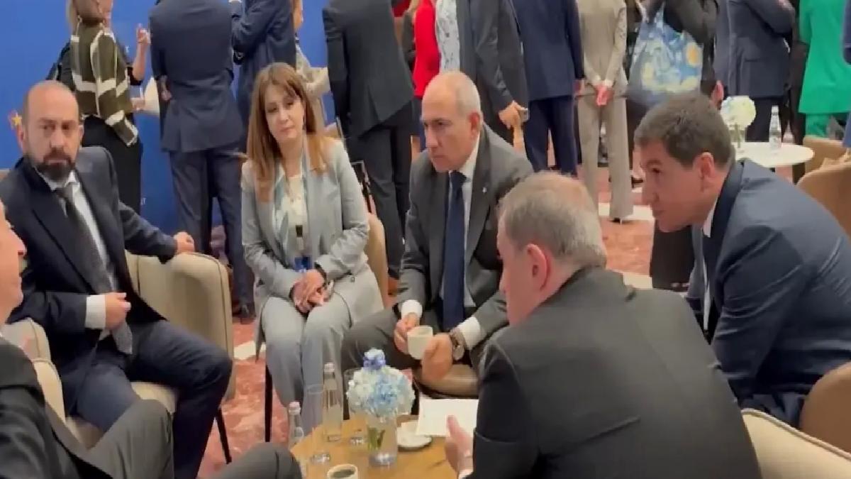 Aliyev ve Paşinyan Tiran’da Görüştü