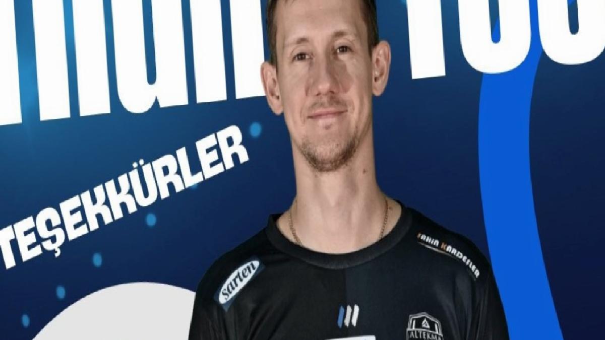 Altekma, Dmitrii Bahov ile vedalaştı