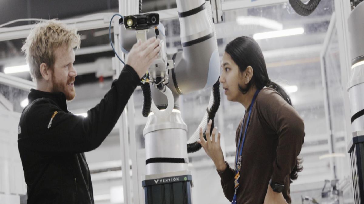 Amazon’un yeni robotu Vulcan, objeleri dokunarak tanıyabiliyor