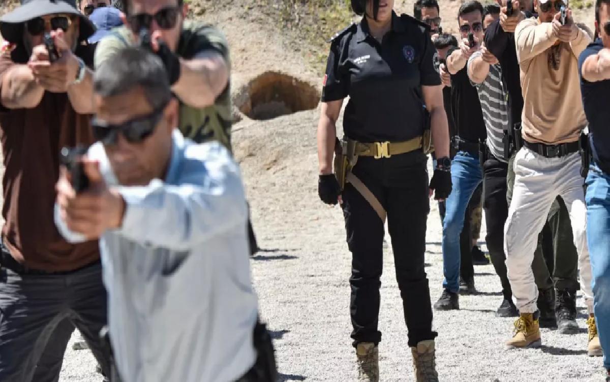 Antalya’da 18 Bin Polis Gerçekçi Eğitim Alıyor
