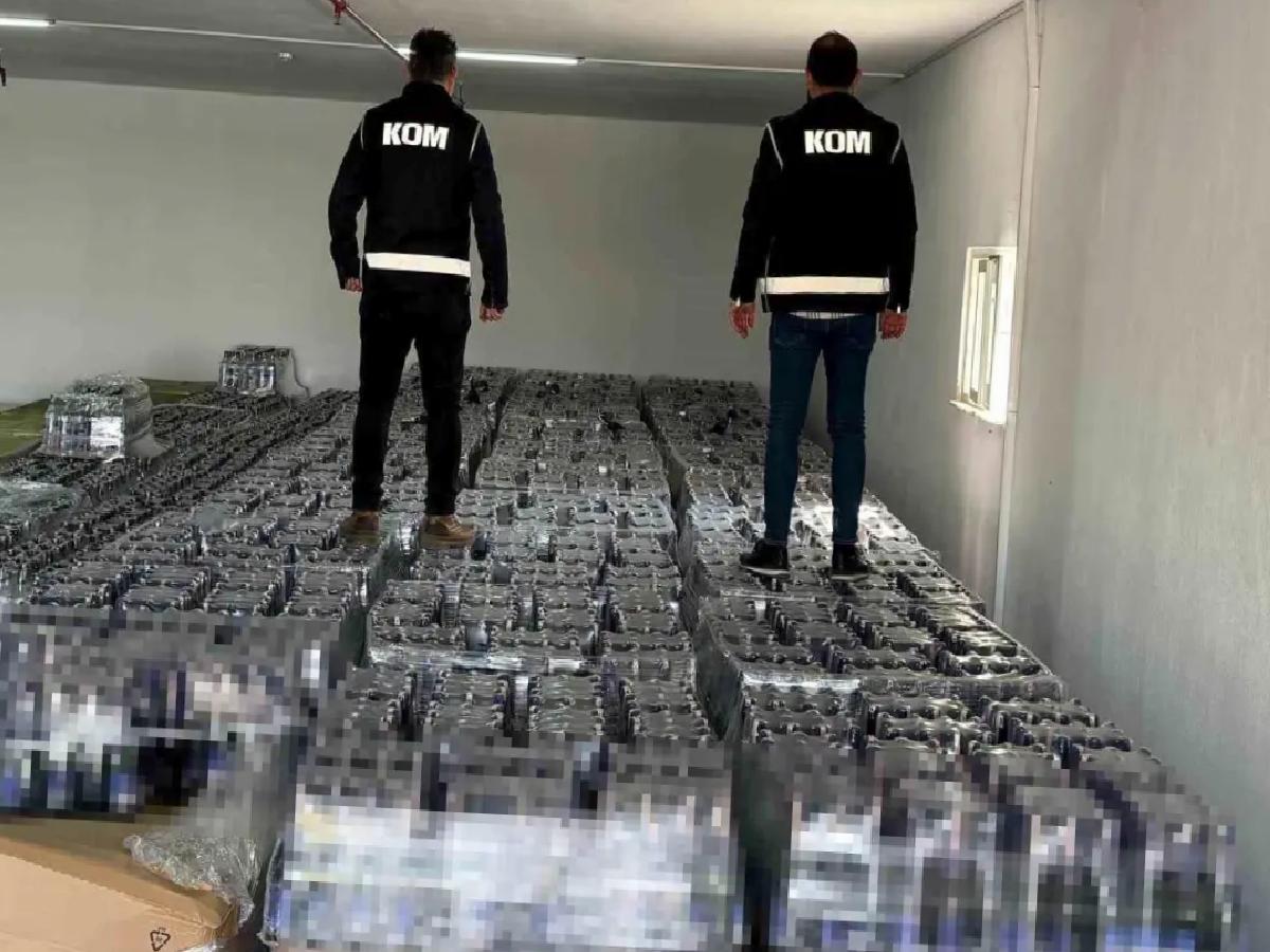 Antalya’da Büyük Kaçakçılık Operasyonu