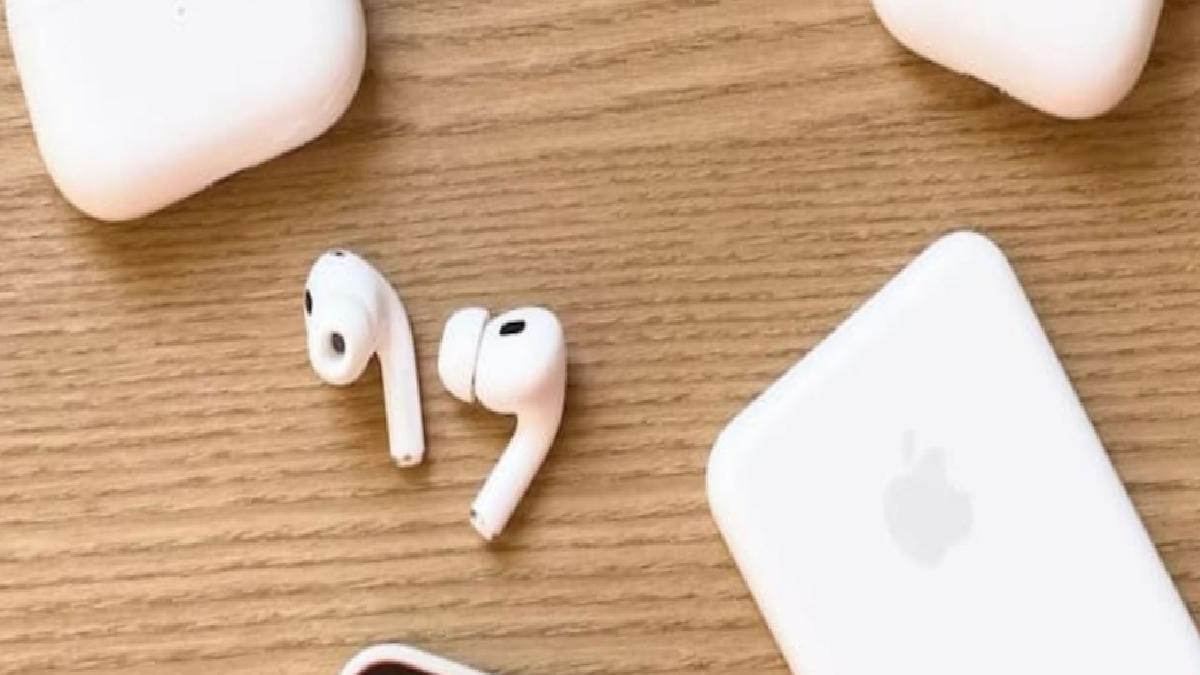 Apple, kamera donanımlı AirPods’u 2026’da piyasaya sürecek