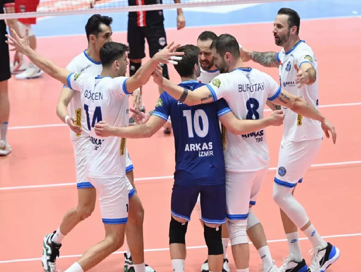 Arkas Spor Efeler Ligi’nden Çekildi