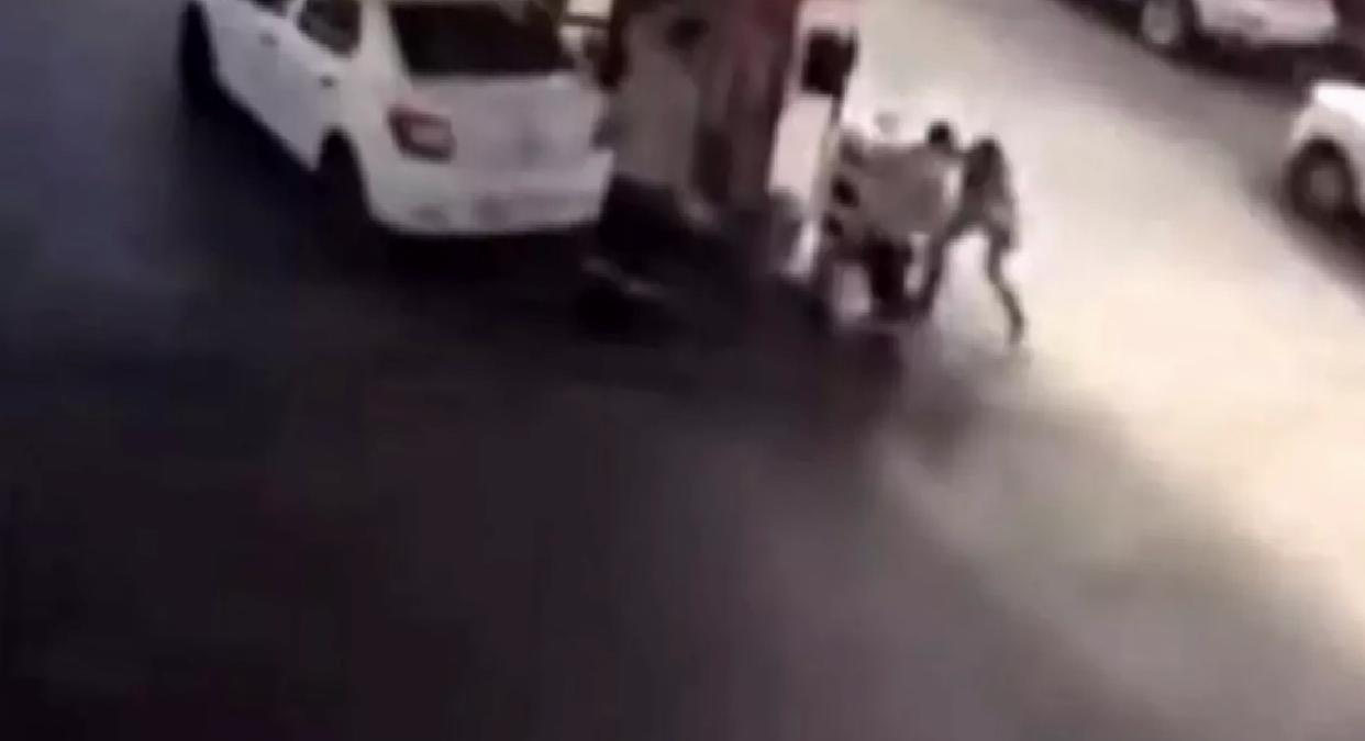 Arnavutköy’de Bıçaklı Hücum