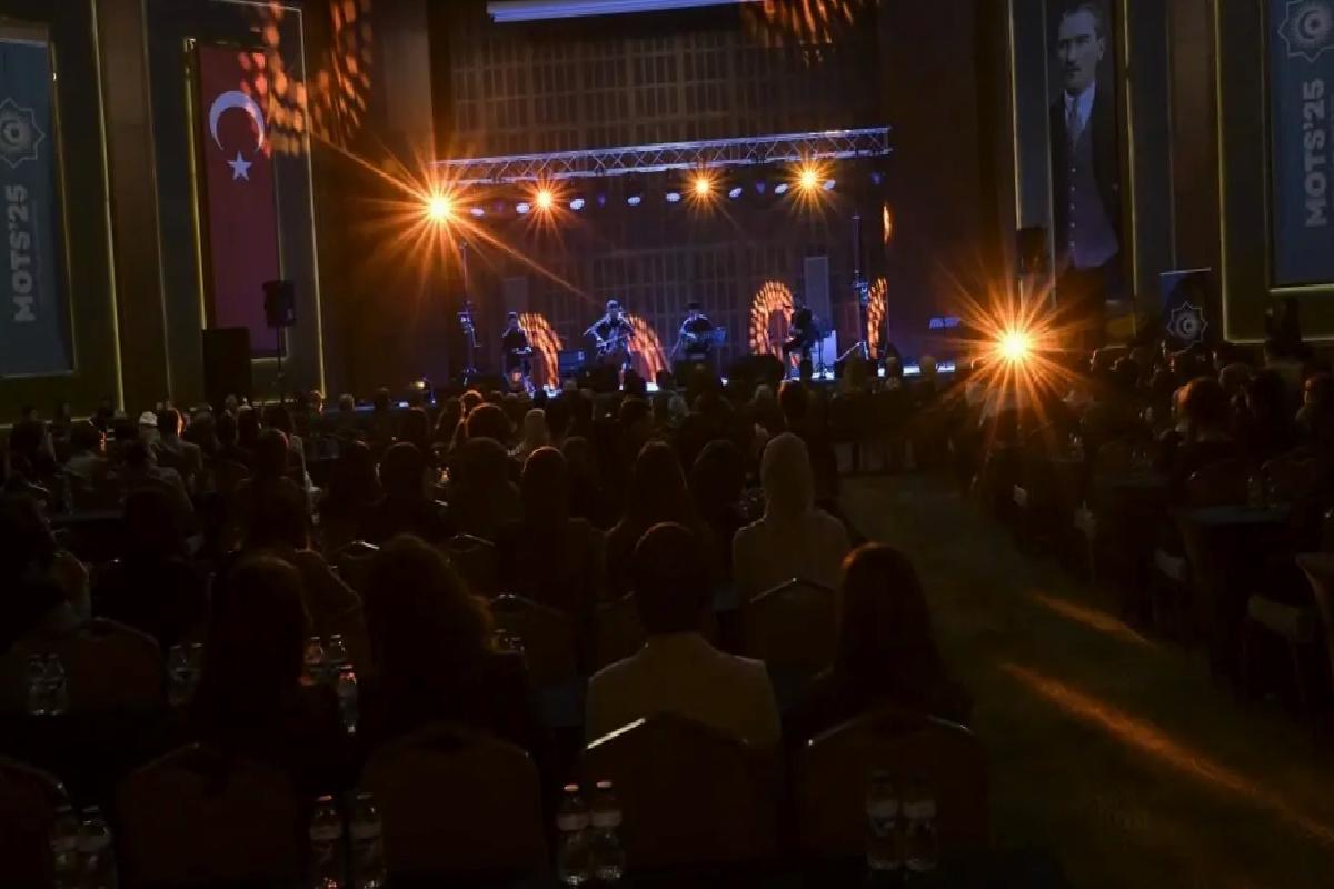 Arslanbek Sultanbekov Ankara’da Konser Verdi