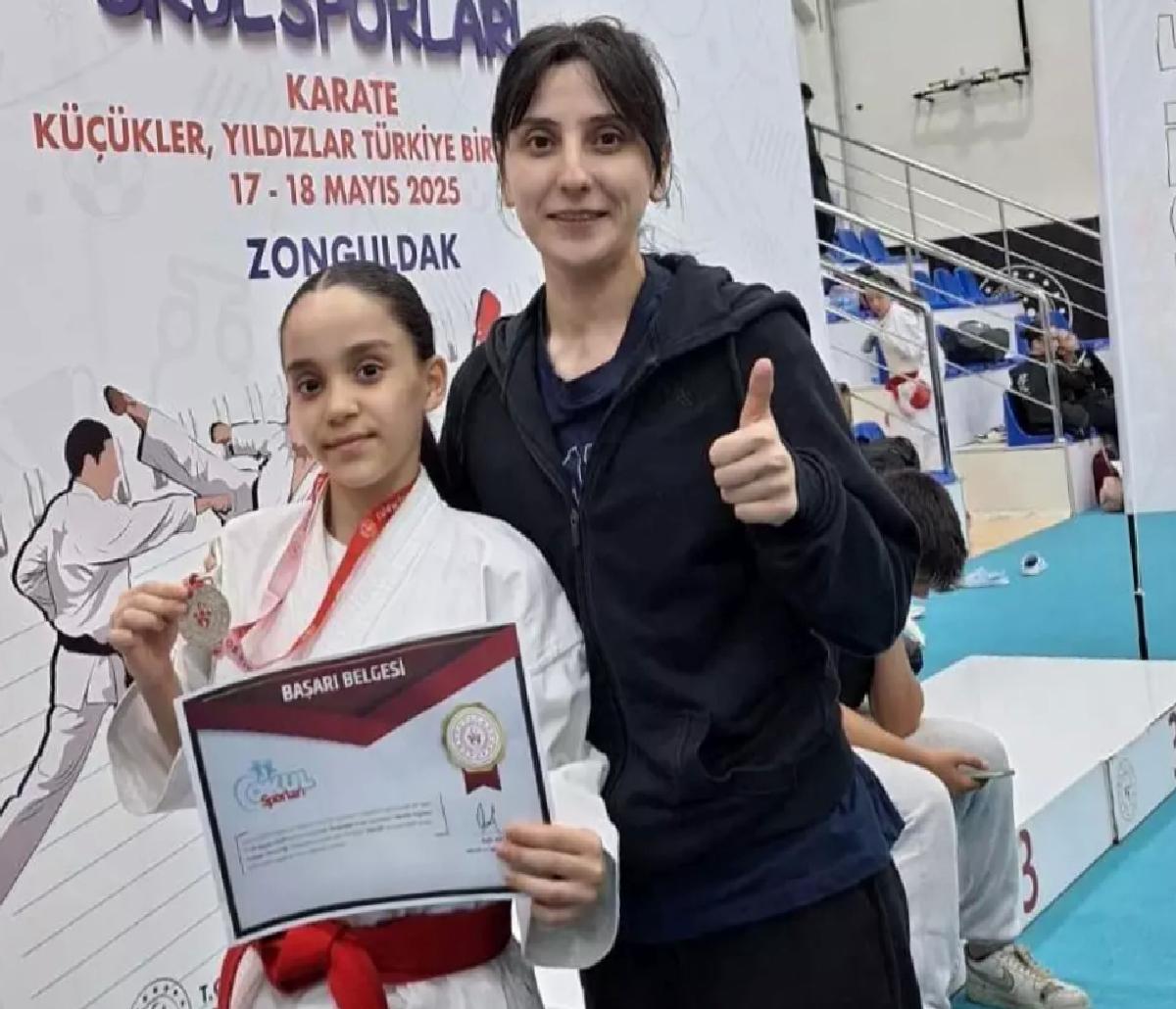 Asel Sarıgül, Türkiye İkincisi