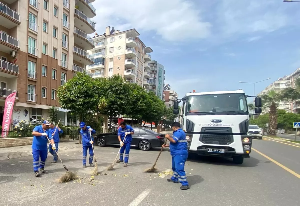 Aydın’da Etraf Düzenleme Faaliyetleri Sürüyor