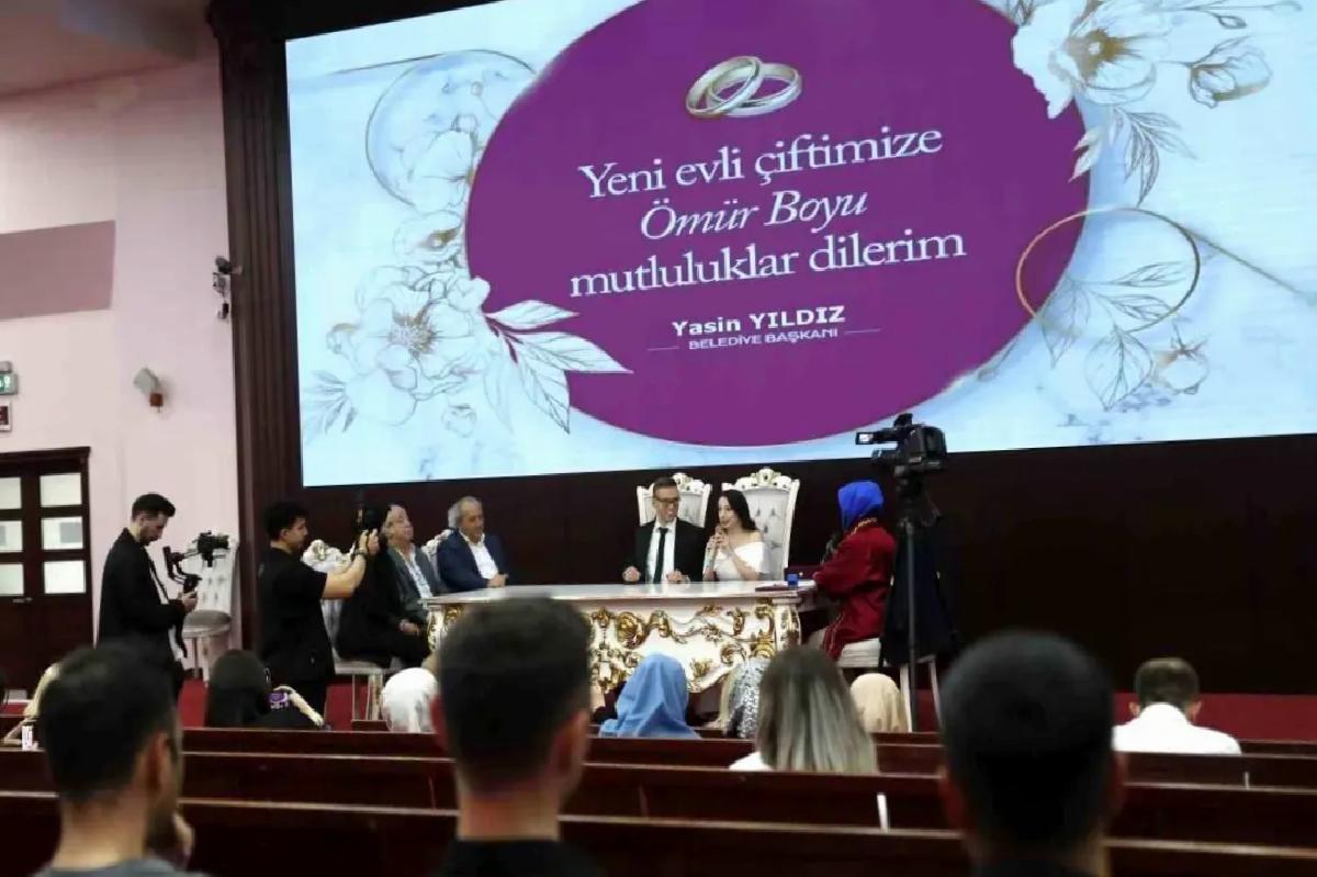 Bağcılar’da 05.05.2025’te Evlenmek İçin Sıraya Giren Çiftler Akın Etti