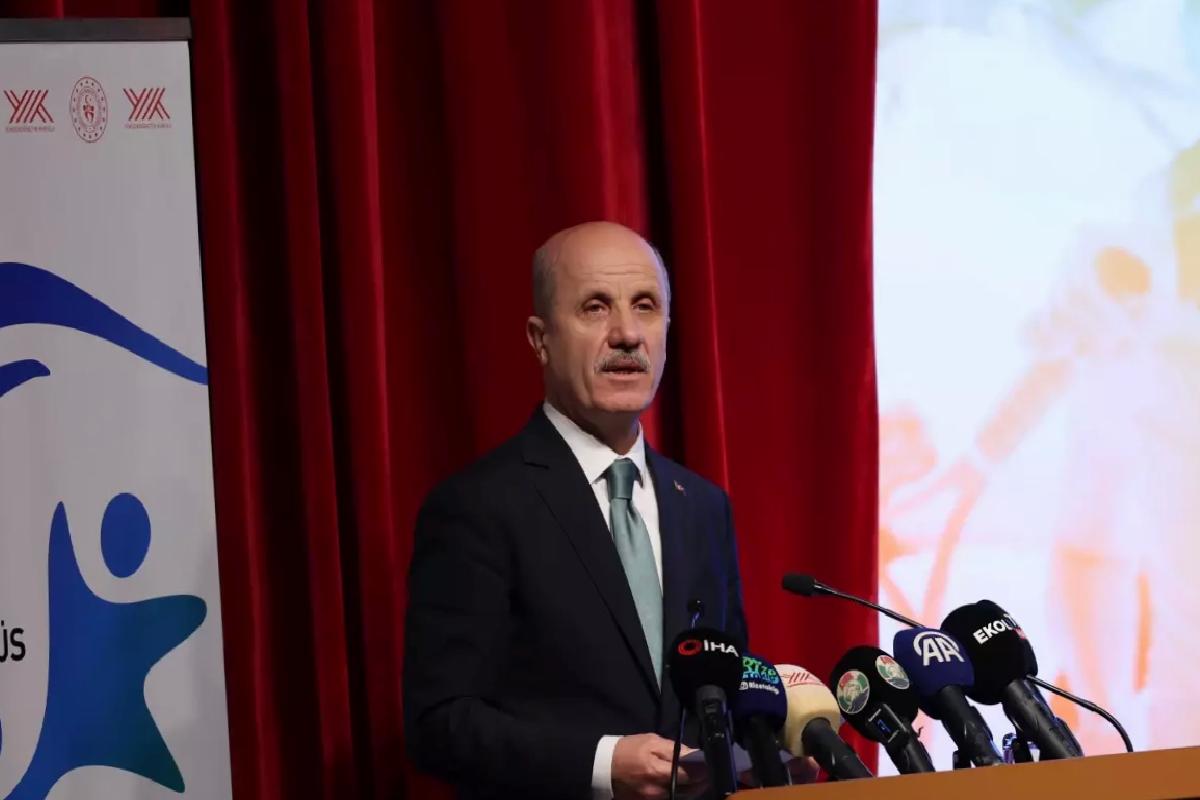 Bakan Bak: Obezite gerçeğini unutmamamız lazım
