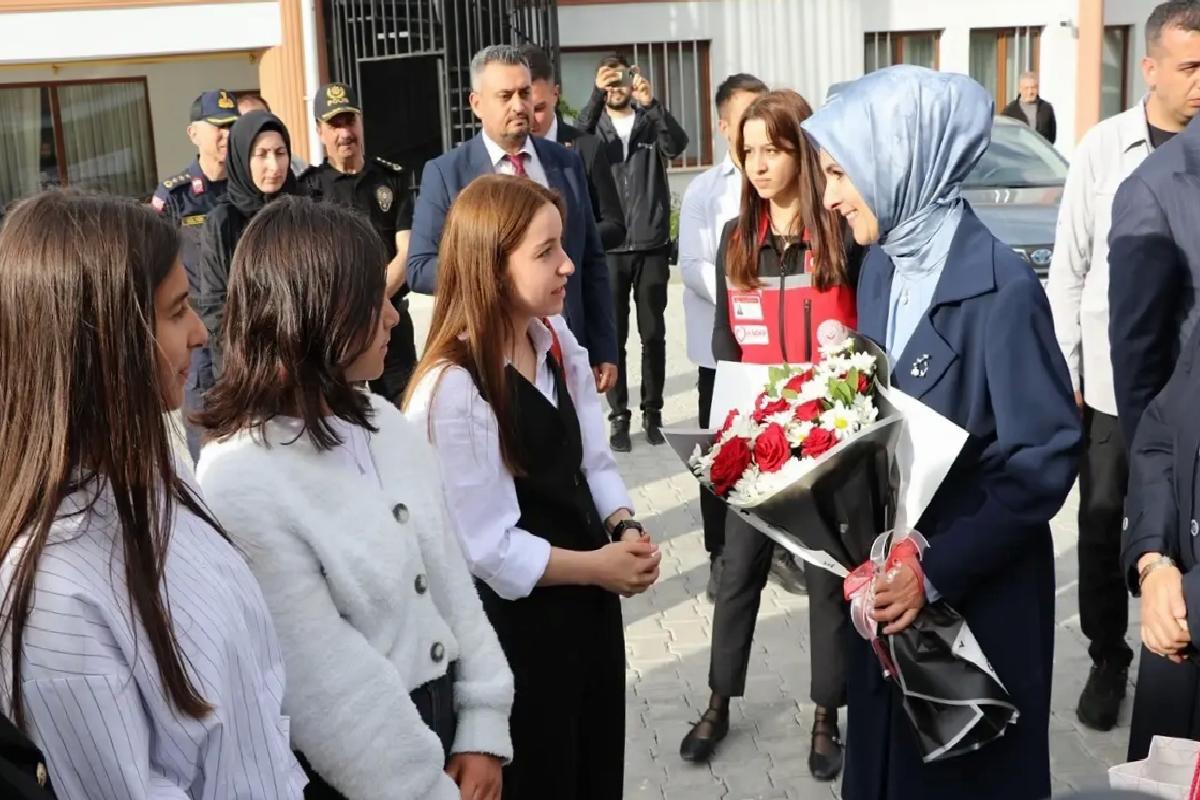Bakan Göktaş Kütahya’da Ziyaretlerde Bulundu