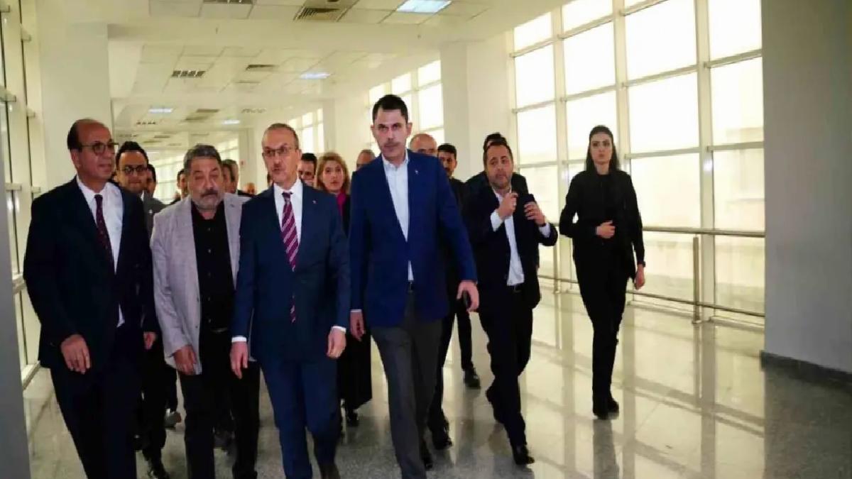 Bakan Kurum, AK Parti Malatya Vilayet Lideri’nin sıhhat durumu hakkında bilgi aldı