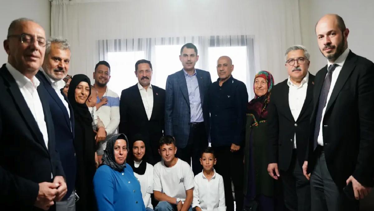 Bakan Kurum Dikmece’de Çakıcı Ailesine Ziyaret Etti