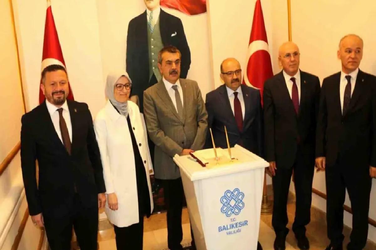 Bakan Tekin’den Terörsüz Türkiye Vurgusu