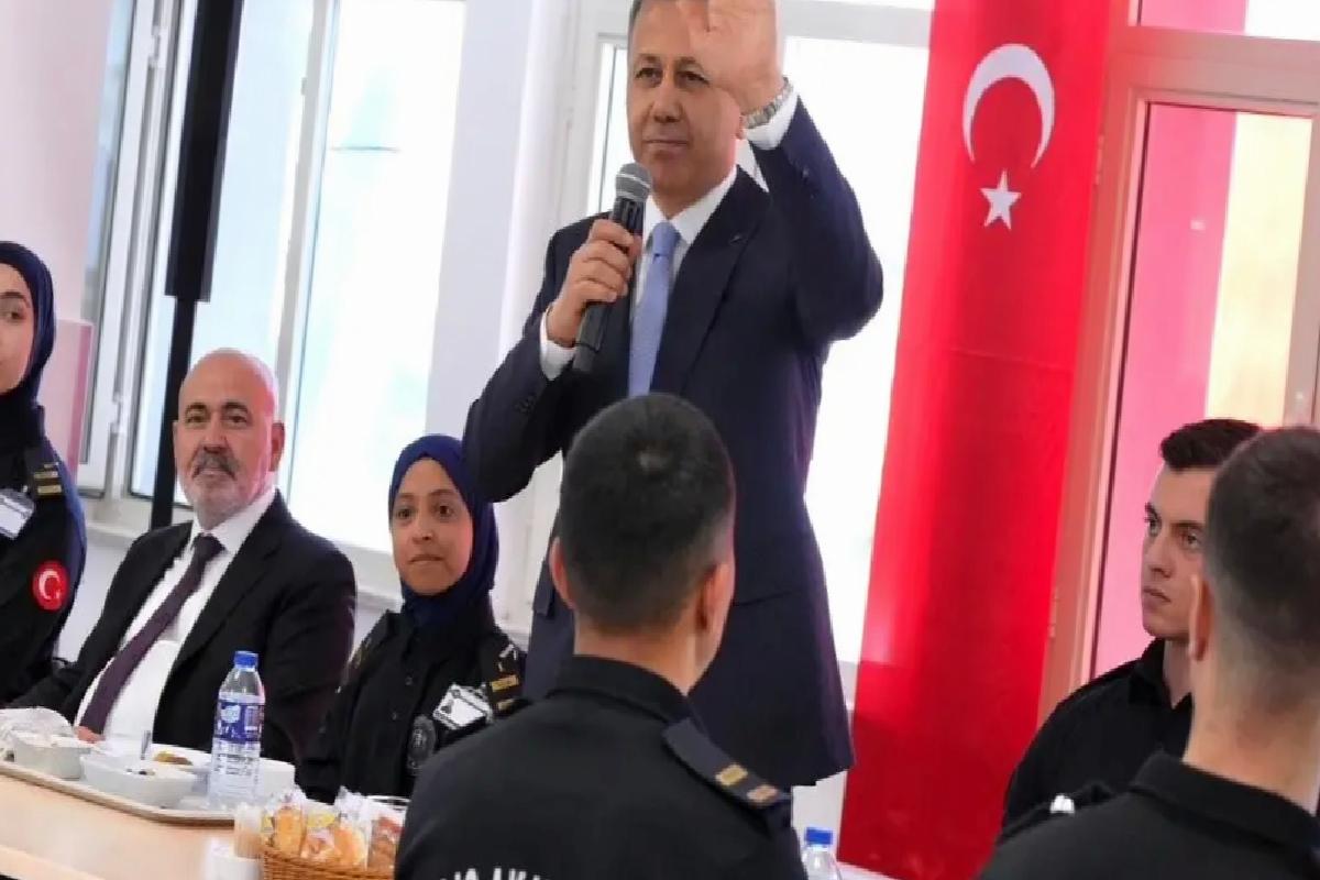 Bakan Yerlikaya, Polis Akademisi Öğrencileriyle Buluştu