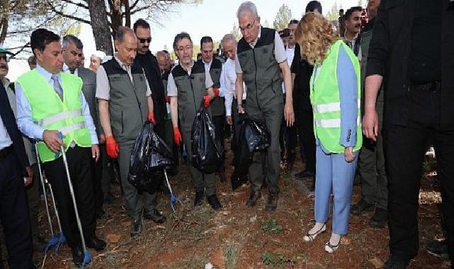 Bakandan yangınlara karşı vatandaşla birlikte orman paklığı