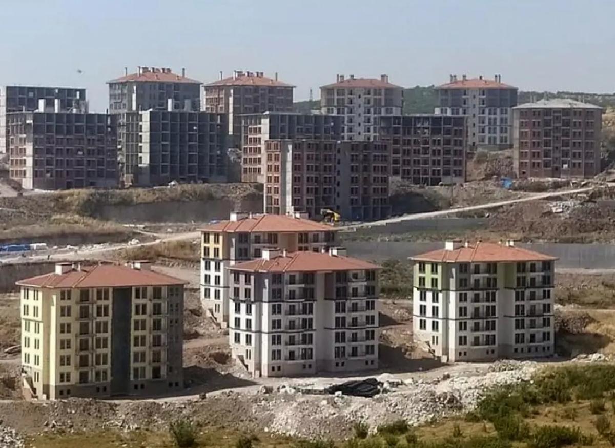 Balıkesir’de Nisan’da 2.704 Konut Satıldı