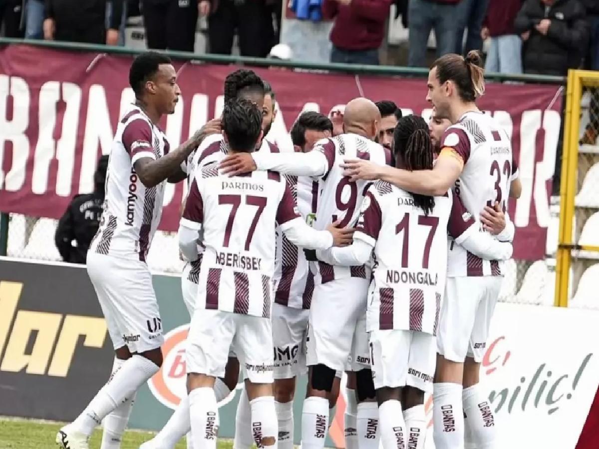 Bandırmaspor, Pendikspor’u 2-1 Yenerek Galip Geldi