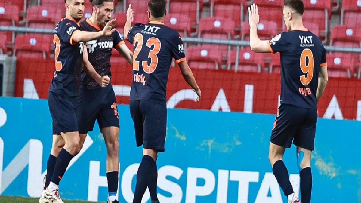 Başakşehir, Hatayspor karşısında galip geldi