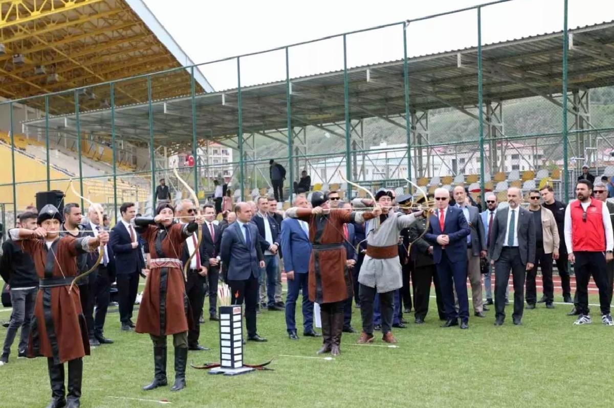 Bayburt’ta Atatürk’ü Anma ve Gençlik Spor Bayramı Coşkuyla Kutlandı