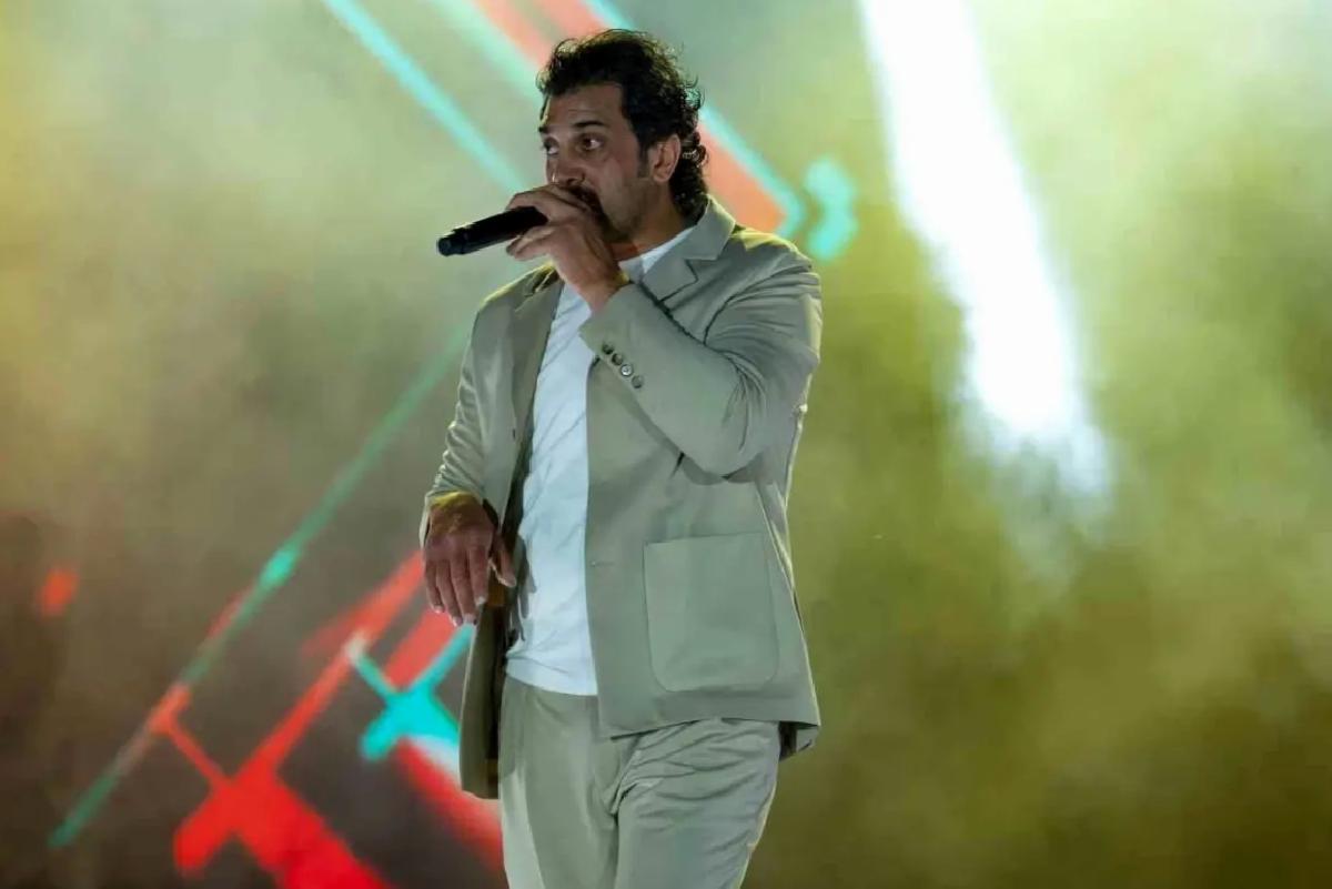 Bayhan Manisa’da Coşkuyla Konser Verdi