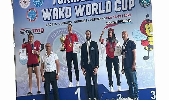 Bayraklılı sportmen dünya şampiyonu oldu