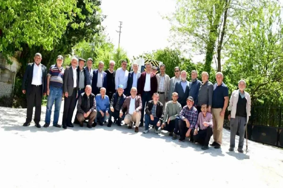 Bazlamaç Mahallesi’nde Yol Üretim Çalışmalarına Teşekkür Yemeği