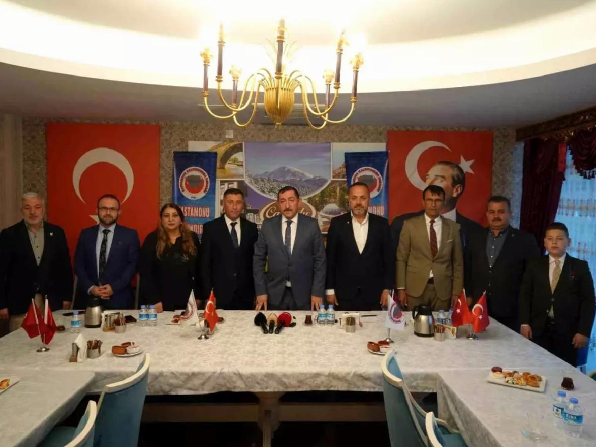 Belediyeye “ruhsat” yansısı: “Çabalar satmak üzerine kurulmuş”
