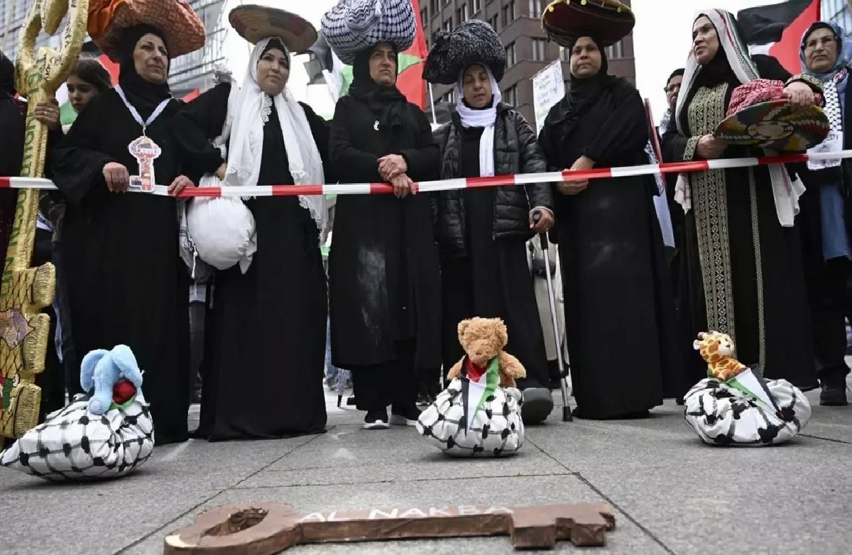 Berlin’de Nekbe Protestosu