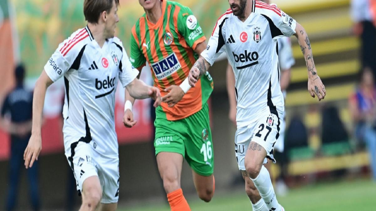 Beşiktaş deplasmanda Alanyaspor ile berabere kaldı