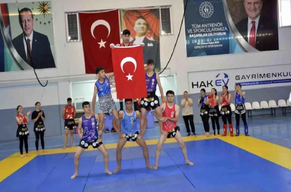 Besni’de 19 Mayıs Coşkusu