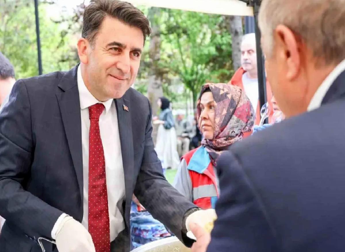 Bilecik’te Şifalı Pilav Klasik İkramı
